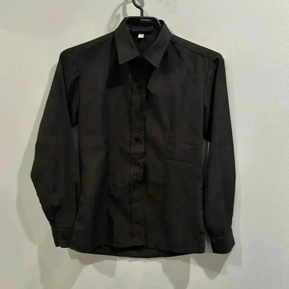 ⭐️ Long Sleeve Black Button up Blouse - Size Small